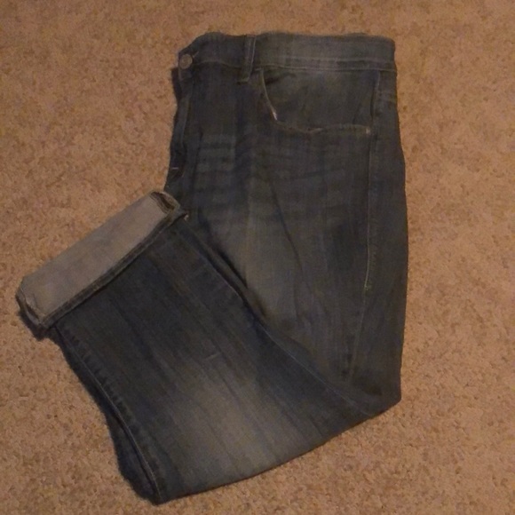 Jean capris - Picture 1 of 3